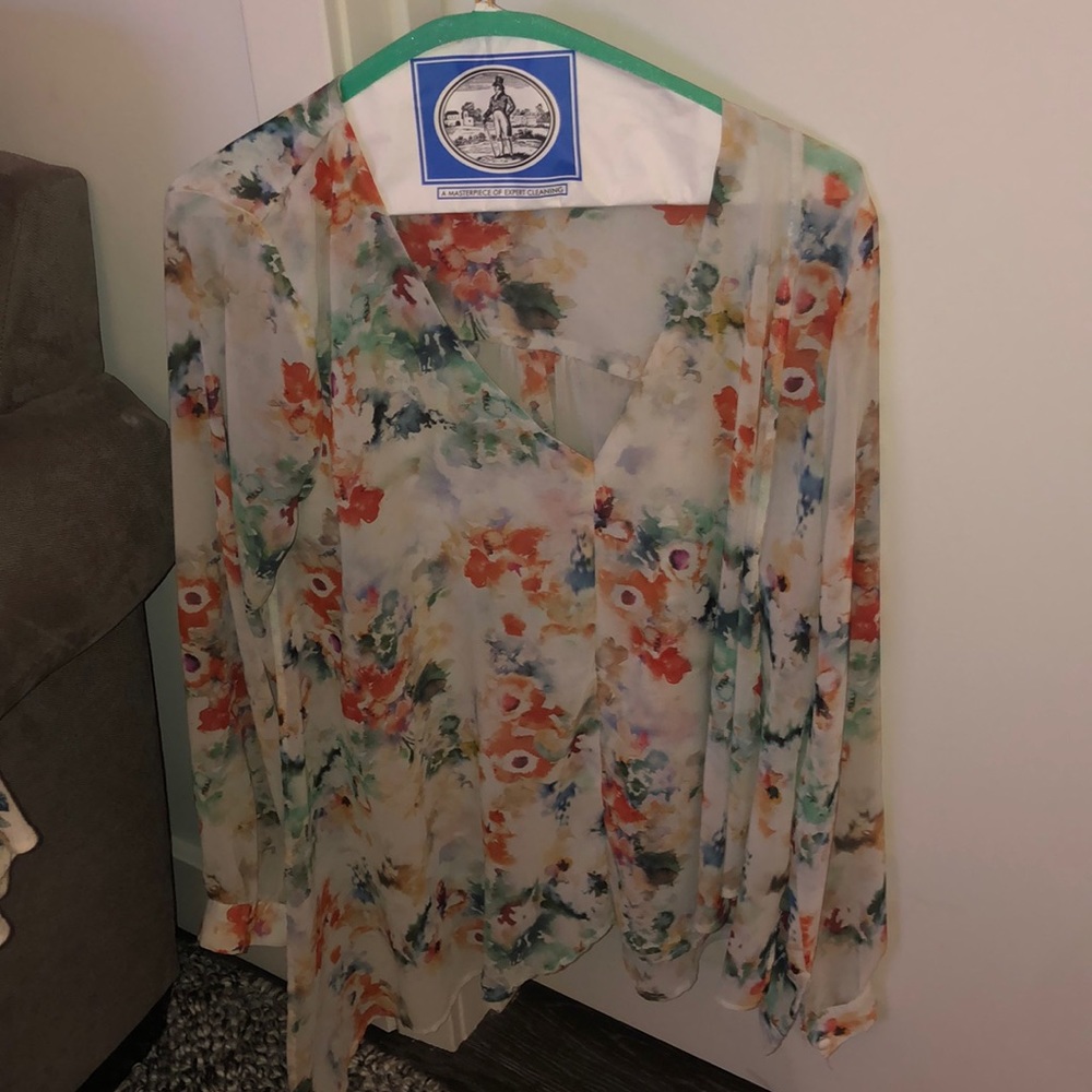 Chiffon floral Matty M top